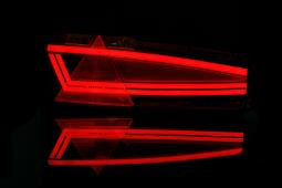 Lampa zespolona tylna MAVIC (lewa), HOR 108: pozycyjne NEON, hamowania NEON, kierunkowskaz NEON, cofania, przeciwmgielne, trójkąt odblaskowy, LED 12/24 V, przewód 6×0,5 mm2, długość 1,5 m Horpol LZD 2650